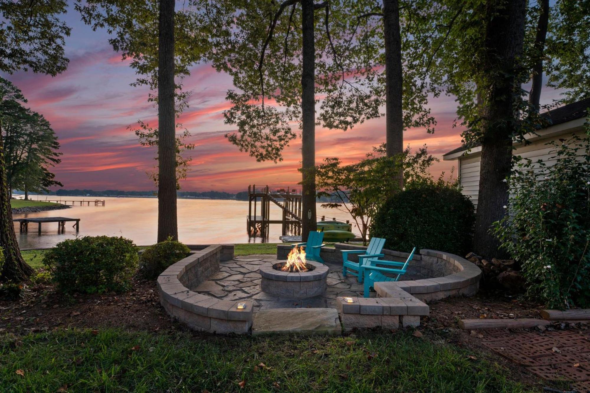 Lakefront Living Mooresville Eksteriør bilde