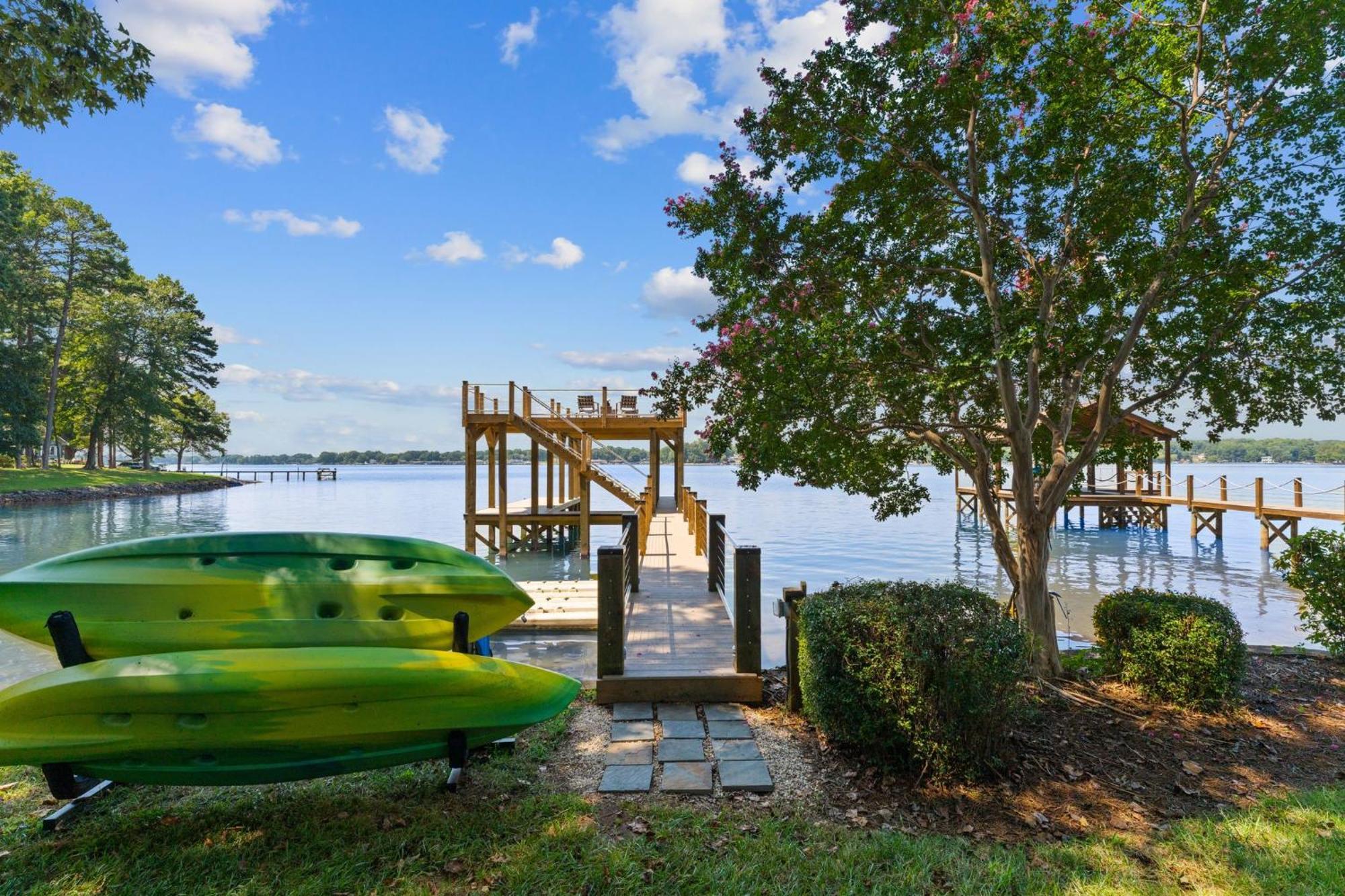 Lakefront Living Mooresville Eksteriør bilde