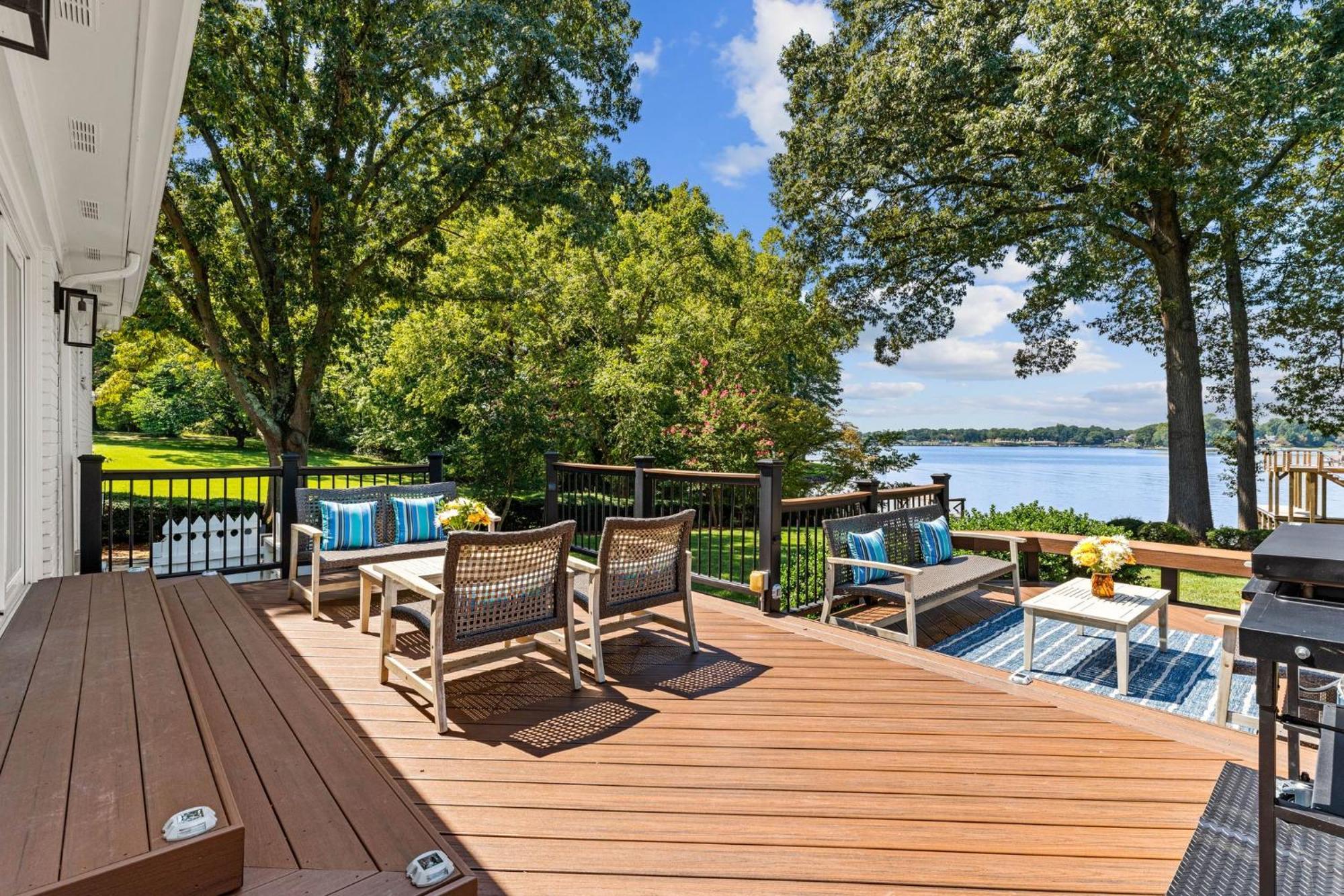 Lakefront Living Mooresville Eksteriør bilde